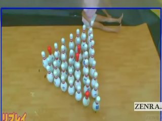 Felirattal japán amatőr bowling játék -val négyesben