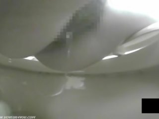 Špionážna kamera v the toaleta