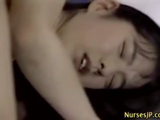Japonez asiatic asistenta atins cu degețel de ei colleague